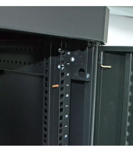 CMS Шкаф напольный перфорация 42U, 610х865 мм, усиленный, чёрный